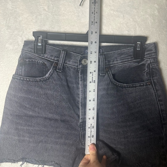 Abercrombie high rise 4” short - Picture 5 of 6